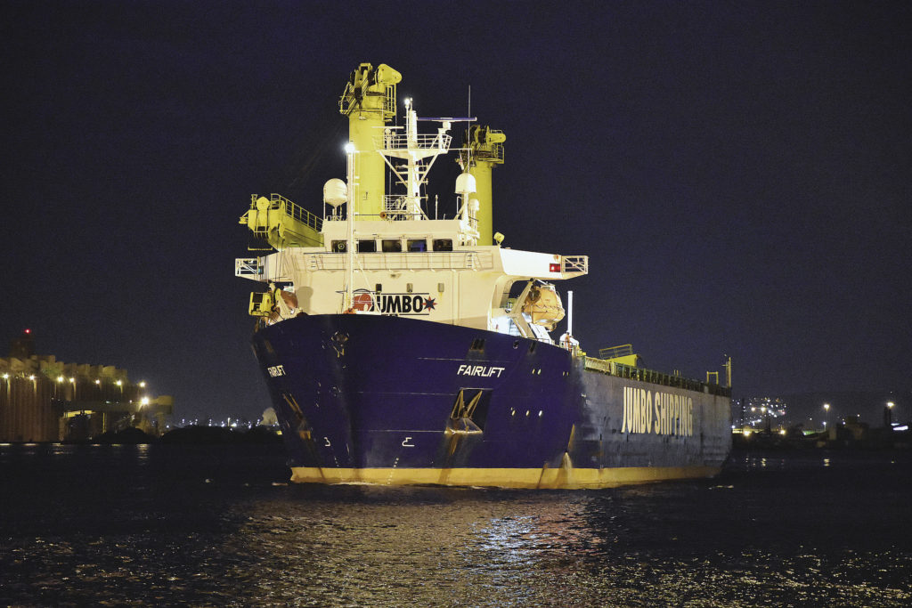 Jumbo Shipping Fairlift departing Duluth. | TERRY WHITE