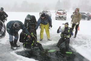 Wally’s Thunder Country Diving provides an ice diving course in March.