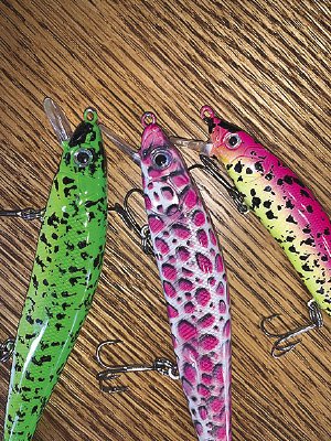 Duluth man paints custom Lake Superior tackle - Northern Wilds